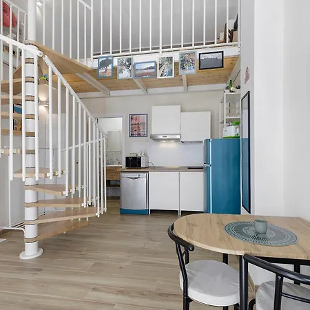 Chicco & Mirka Loft In Metro A