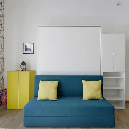 Chicco & Mirka Loft In Metro A * Roma