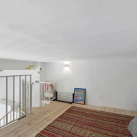 Chicco & Mirka Loft In Metro A * Roma